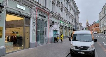 Петровка ул, 19стр1 фото 1 / KNRU.ru