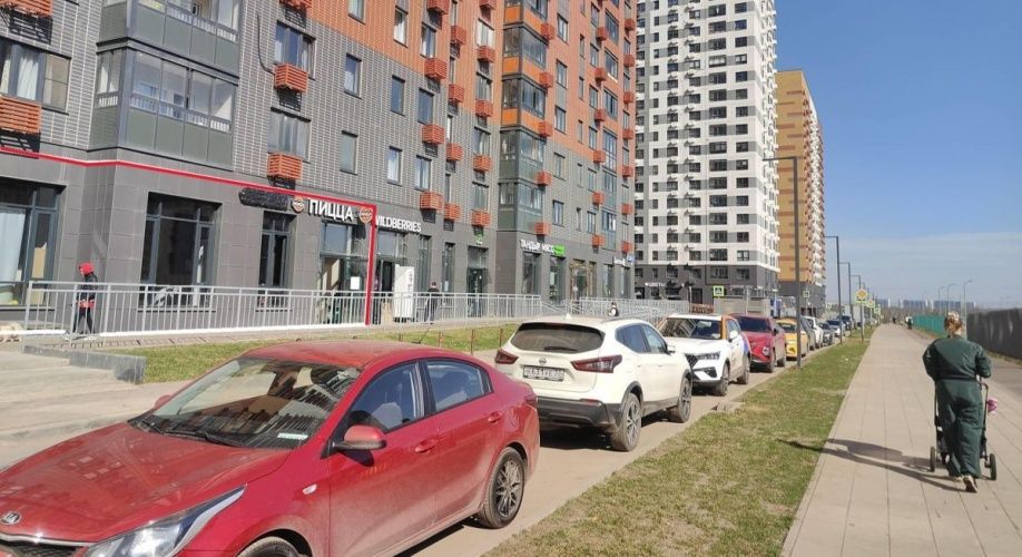 Фото объекта Южный б-р, 5стр1 № 3 | KNRU.ru