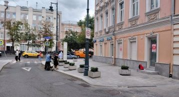 Неглинная ул, 18стр1 фото 1 / KNRU.ru