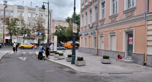 Неглинная ул, 18стр1 фото 1 / KNRU.ru
