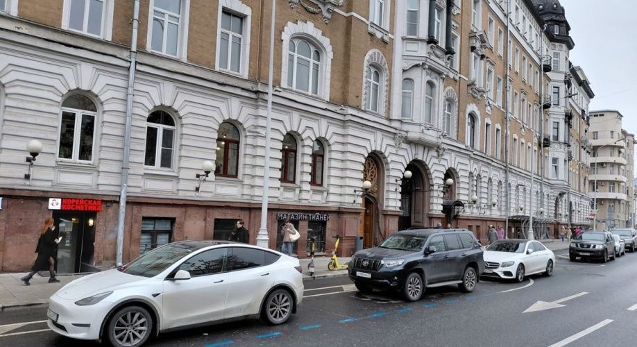 Фото объекта Сретенский б-р, 6/1стр1 № 6 | KNRU.ru