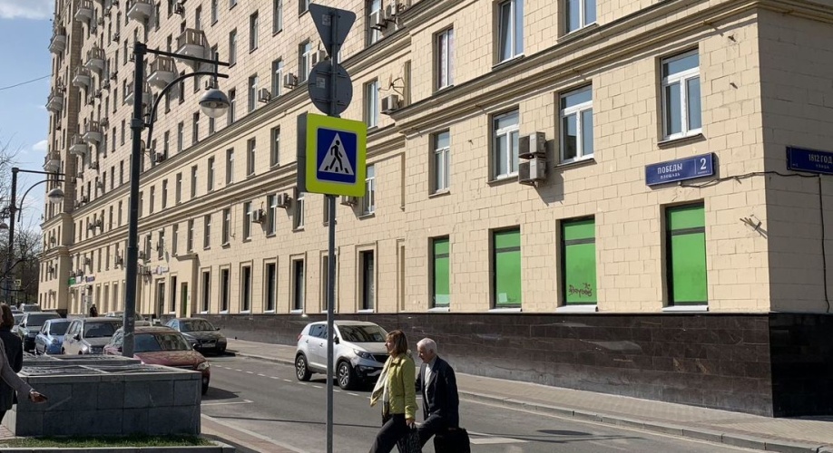Фото объекта Победы пл, 2к1 № 3 | KNRU.ru
